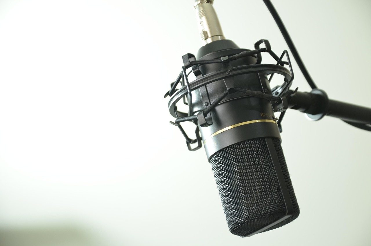 Akoestische schuimpanelen in thuisopnamestudio