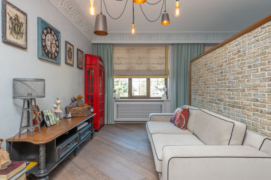 Moderne woonkamer met klassieke zomerkleuren. Moderne woonkamer met klassieke zomerkleuren.